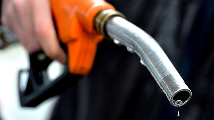 صورة انخفاض سعر الغازوال ب28 سنتيم والبنزين ب22سنتيم ابتداء من فاتح نونبر