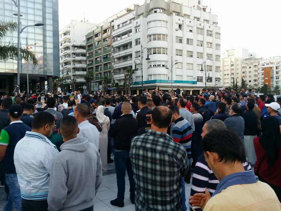 صورة طنجة تسجل تضامنها مع الشهيد محسن فكري بساحة الأمم (صور)