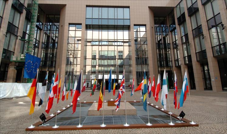 صورة بروكسل : اصابة 20 شخصا داخل مبنى المجلس الأوروبي