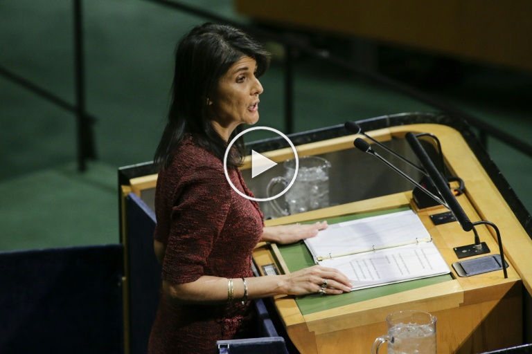 صورة بلغة التهديد.. سفيرة أمريكا تتوعد المصوتين ضد قرار ترامب وسط الأمم المتحدة